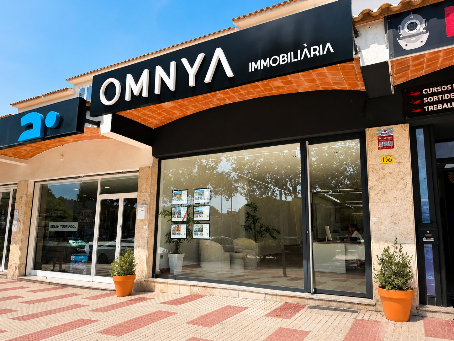 Oficina central de OMNYA Real Estate